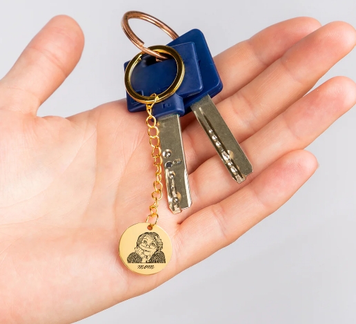 personalized Human Portrait Keychain gold